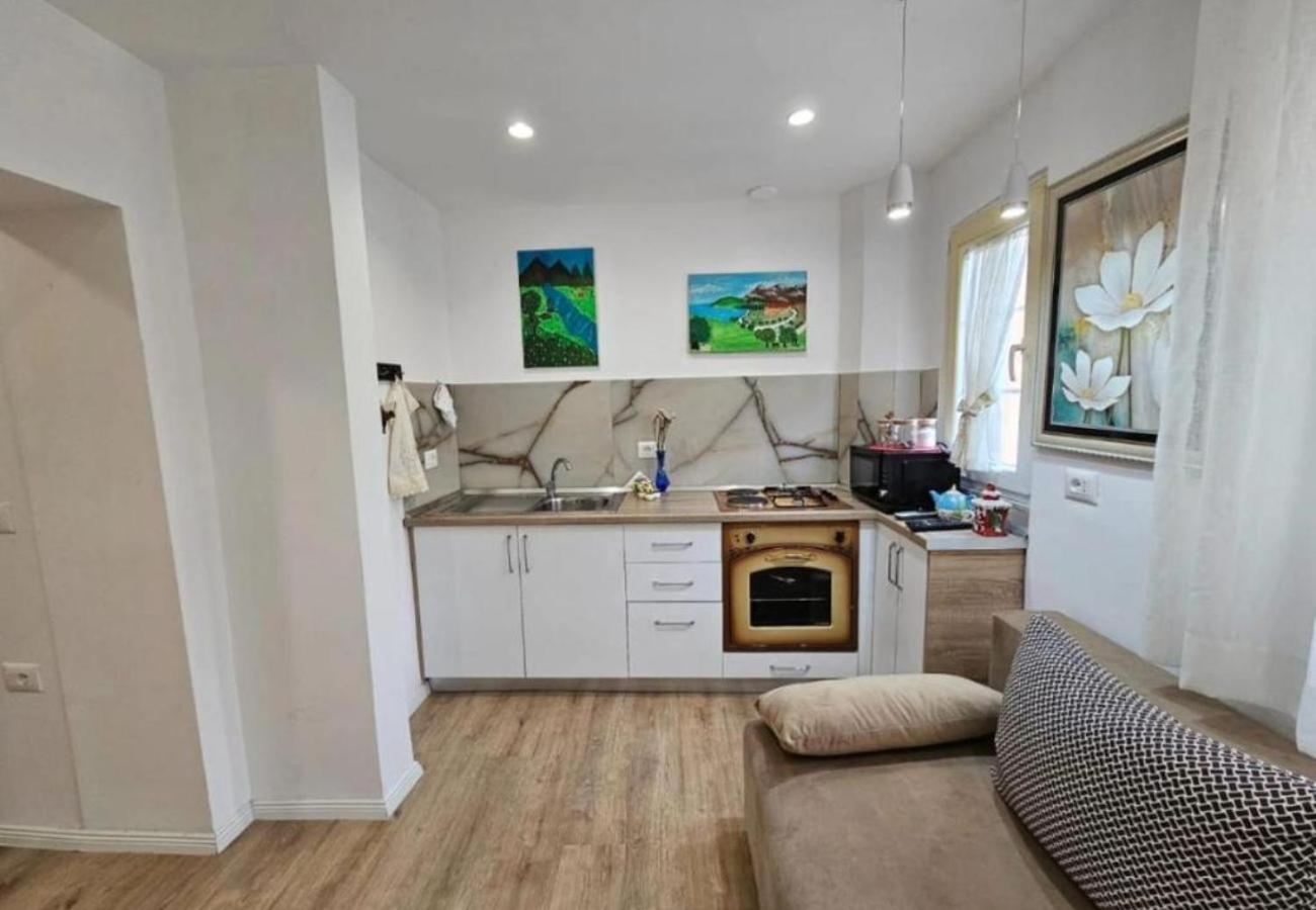 Kalpazo Myslym Shyri Tirana Apartment Luaran gambar