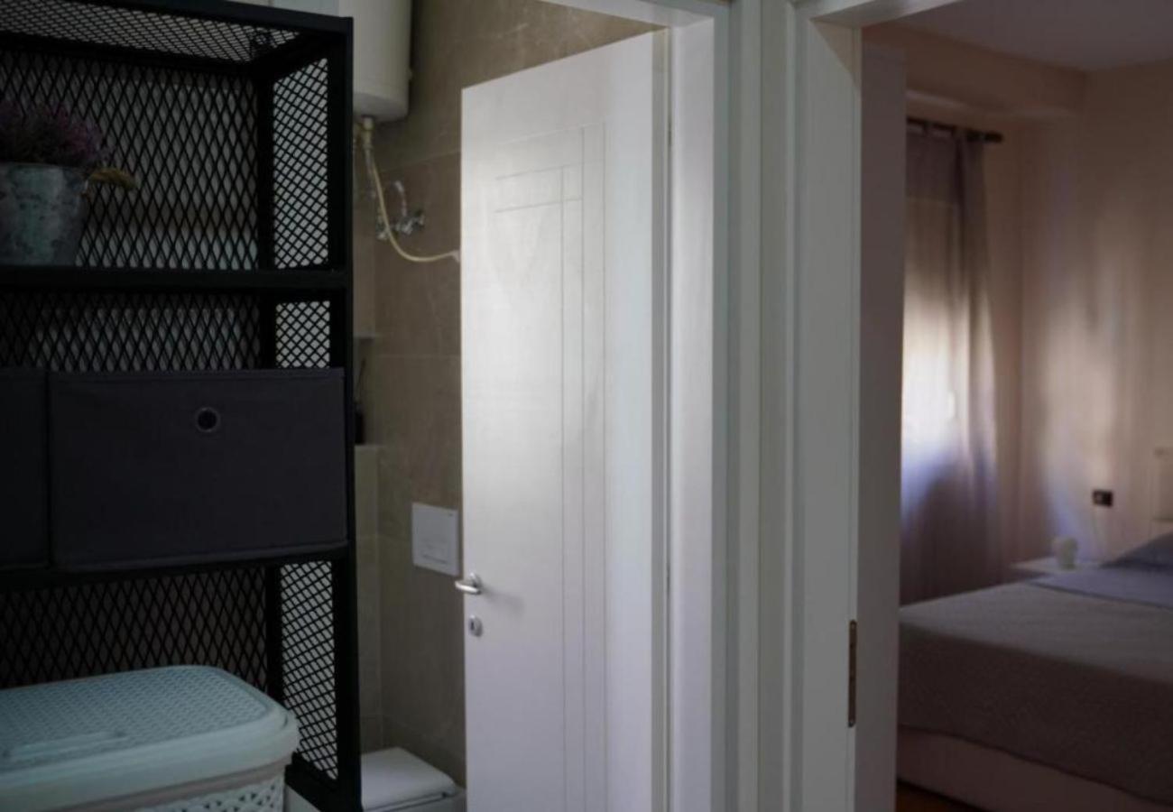 Kalpazo Myslym Shyri Tirana Apartment Luaran gambar