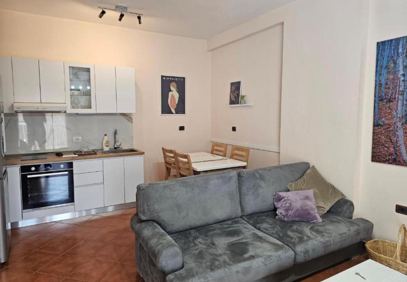 Kalpazo Myslym Shyri Tirana Apartment Luaran gambar